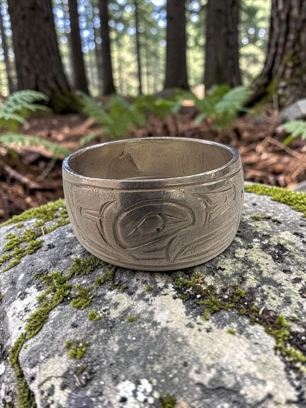 Vintage Mls Eafie Silver Engraved Wide Band Ring Northwest coastal animal motif